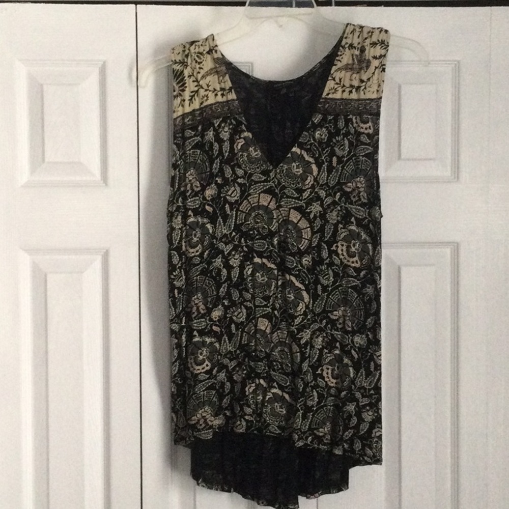 Lightweight jersey knit tank top